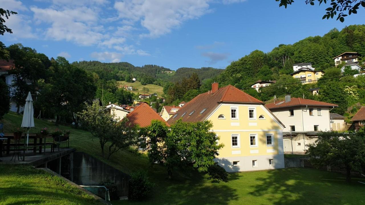 Schlossapartments Wolfsberg Bagian luar foto